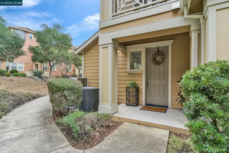 6078 Old Quarry Loop, Oakland, CA 94605 - Image #3