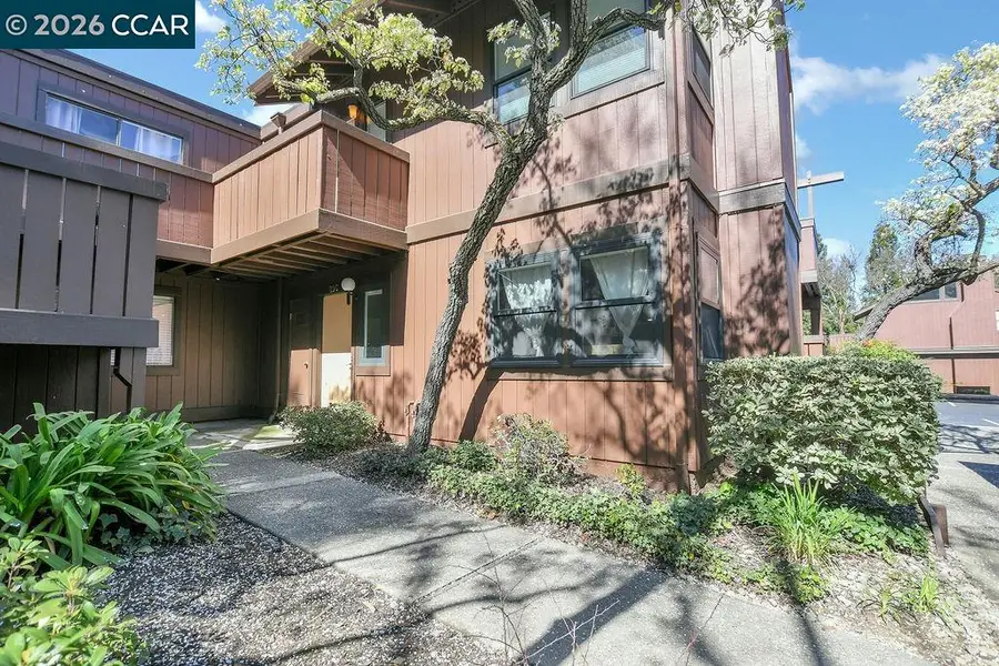 896 Camelback Place, Pleasant Hill, CA 94523 - Image #2