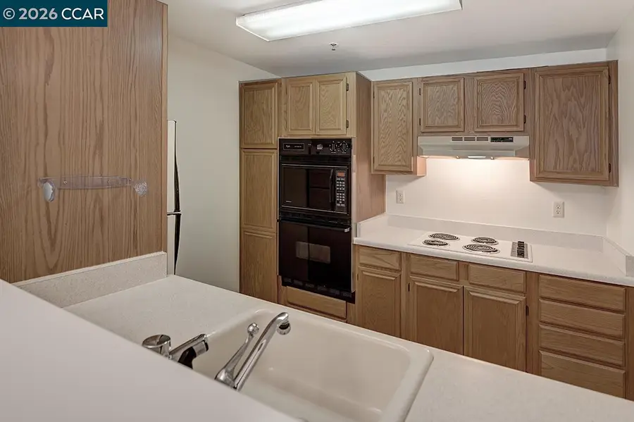 1840 Tice Creek Dr  #2312, Walnut Creek, CA 94595 - Image #2