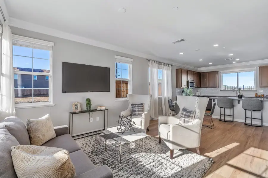 1492 Monument Ln, Fairfield, CA 94533 - #3