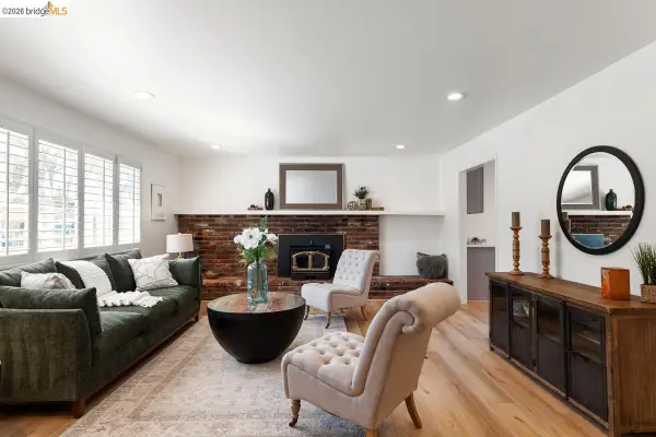 5179 Paul Scarlet DR, CONCORD, CA 94521