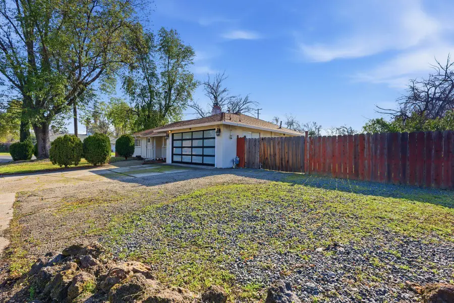 10 Vivian Dr, Pleasant Hill, CA 94523 - Image #2