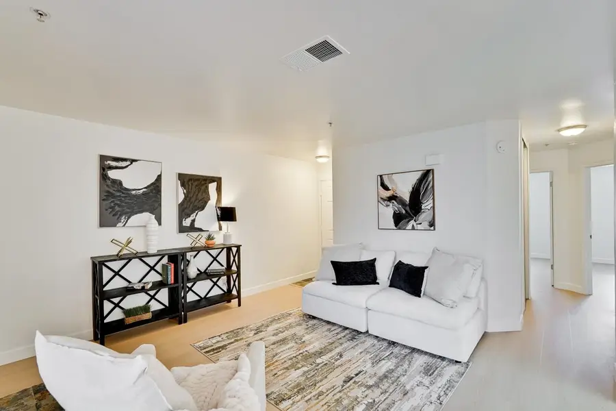 2709 Oak Rd  #G, Walnut Creek, CA 94597 - #3