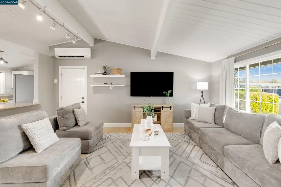 2261 Gehringer Dr, Concord, CA 94520 - #3