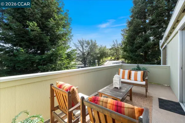 1573 Rockledge Ln  #3, WALNUT CREEK, CA 94595