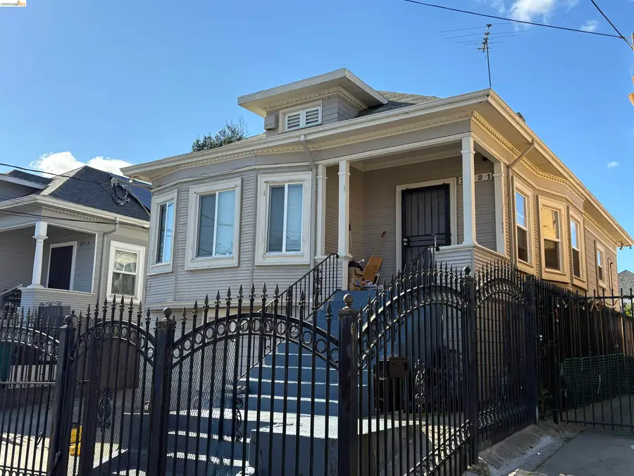 2021 Mitchell St, Oakland, CA 94601 - #3