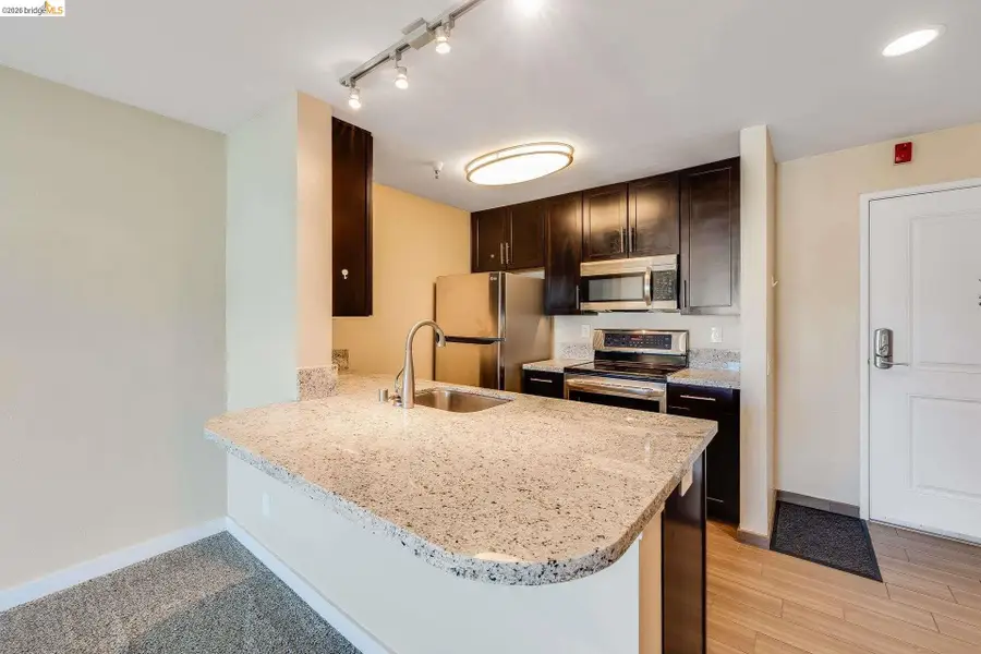 6400 Christie Ave  #2410, Emeryville, CA 94608 - #2