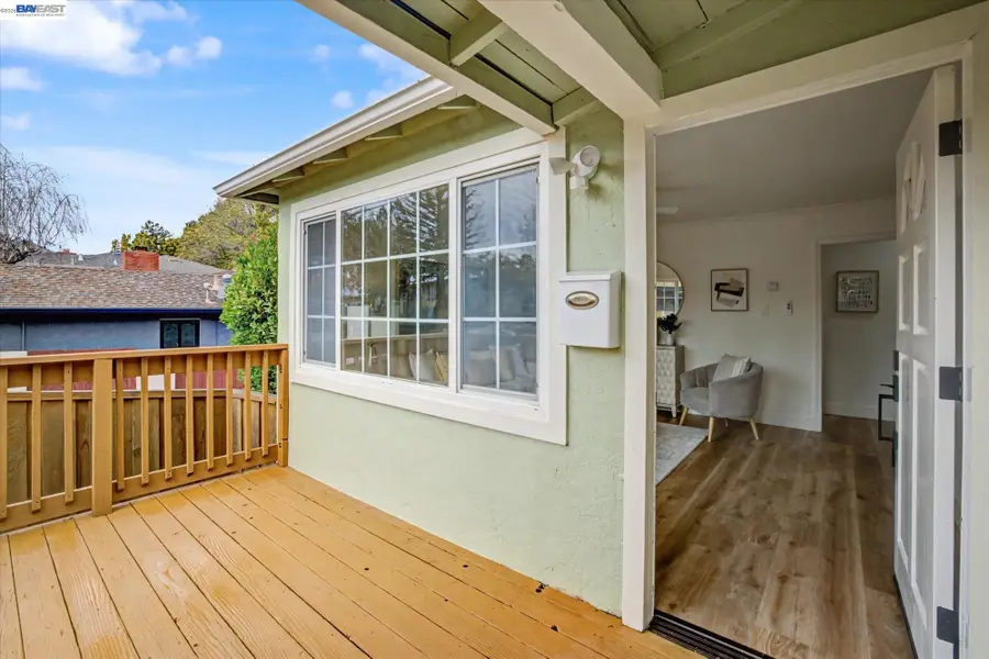 1696 East Ave, Hayward, CA 94541 - #3