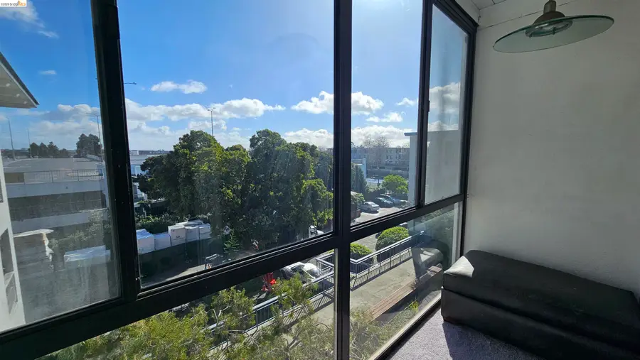 4 Captain Dr  #E405, Emeryville, CA 94608 - #3