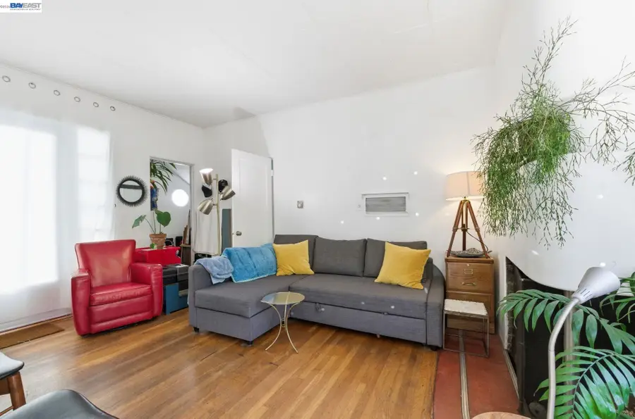 1682 Oxford St, Berkeley, CA 94709 - #3