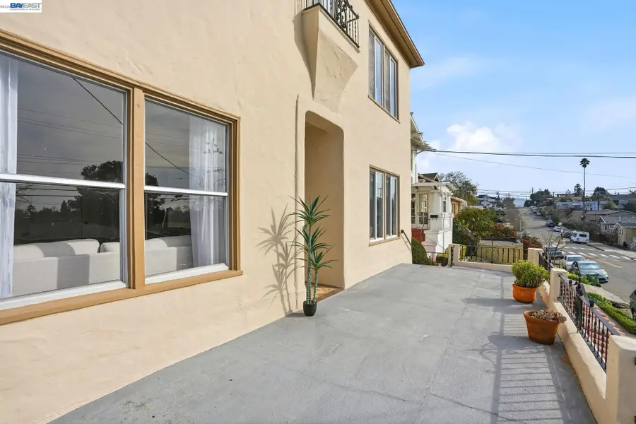 1424 Hampel St, Oakland, CA 94602 - #3