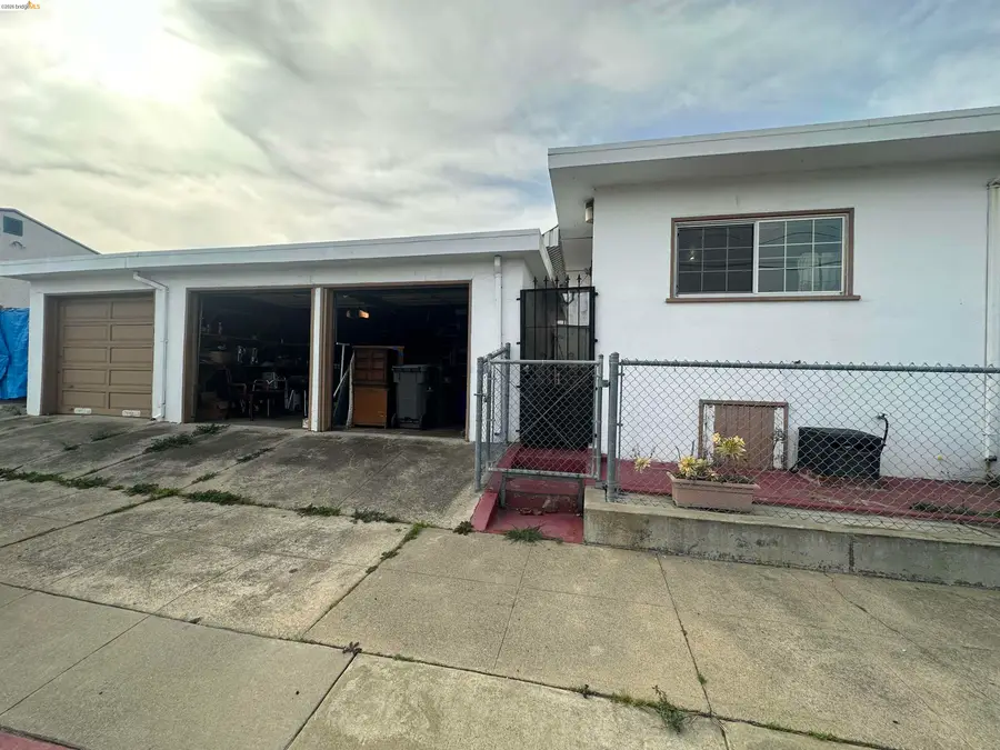 2050 102Nd Ave, Oakland, CA 94603 - #2