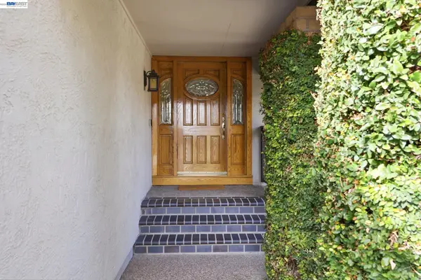 3593 Whitehall Ct, PLEASANTON, CA 94588