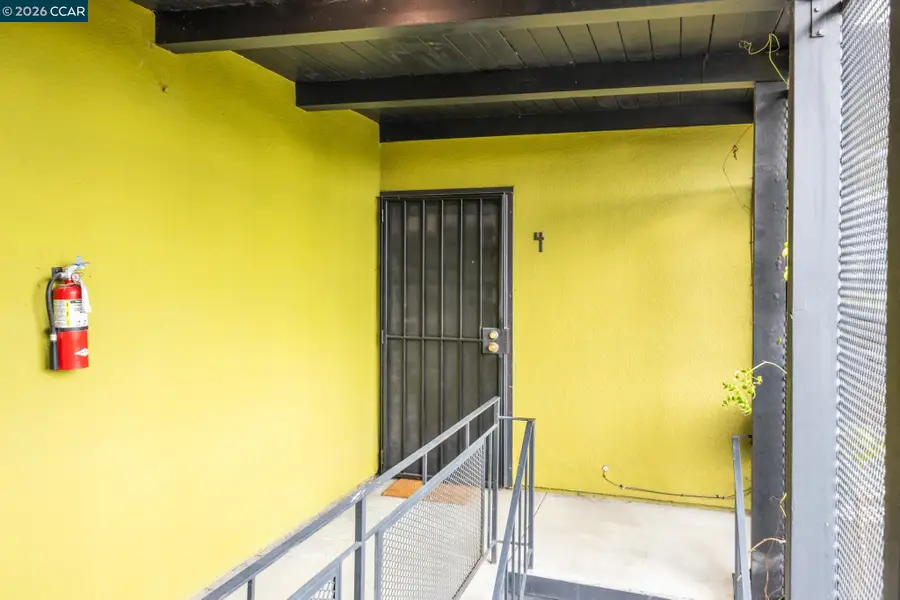 2327 10th Street  #4, Berkeley, CA 94710 - #3