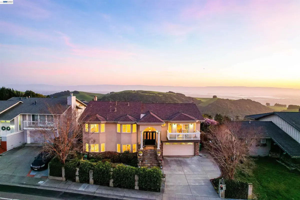 3499 La Mesa Dr, Hayward, CA 94542 - #1