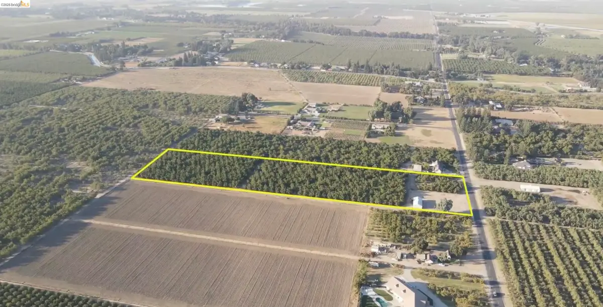 501 Wellsford Rd, Modesto, CA 95357 - #1