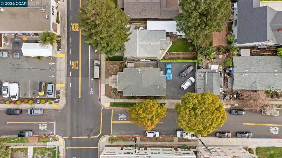 1308 Pine St, Martinez, CA 94553 - #2