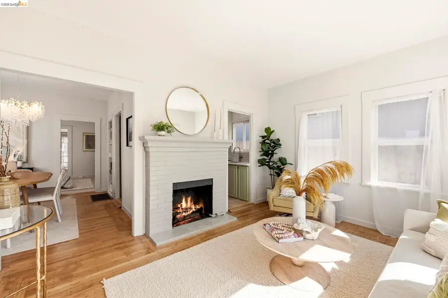 64 Ramona Ave., Oakland, CA 94611 - #3
