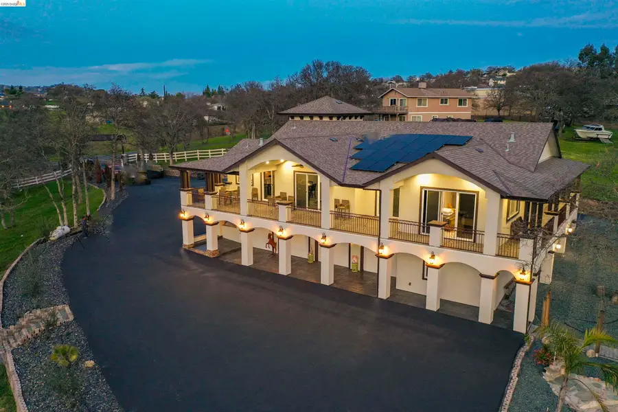 4626 Little John Rd, Copperopolis, CA 95228 - #3