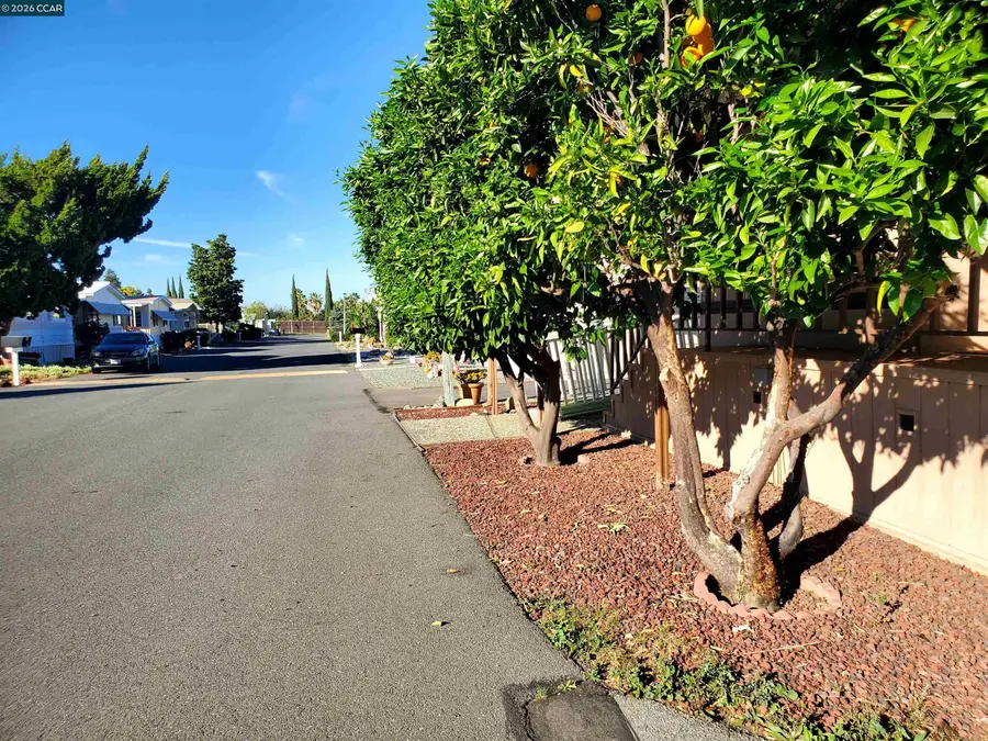 16 Surf Drive, Pittsburg, CA 94565 - #2