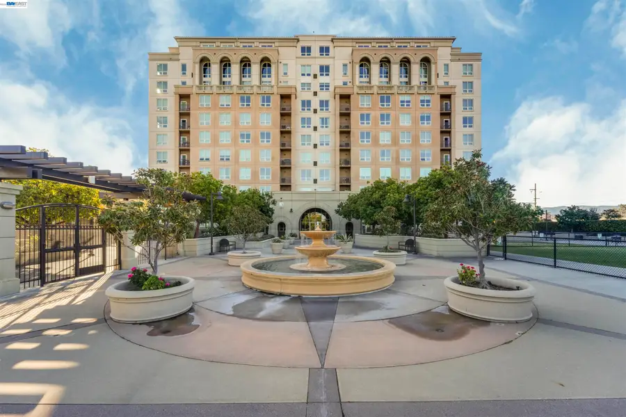 1375 Lick Ave  #522, San Jose, CA 95110 - #2