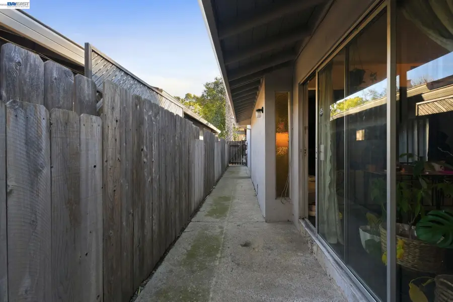 6215 Morgan Pl, Stockton, CA 95219 - #3