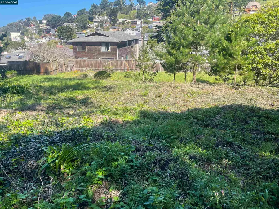 490 Clarendon Rd, Pacifica, CA 94044 - #2