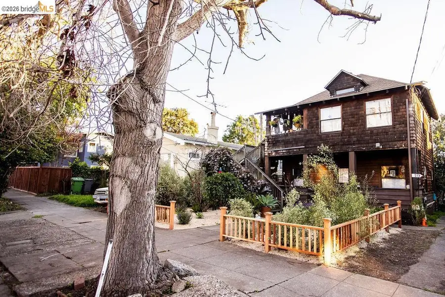 219 John ST, Oakland, CA 94611 - #3