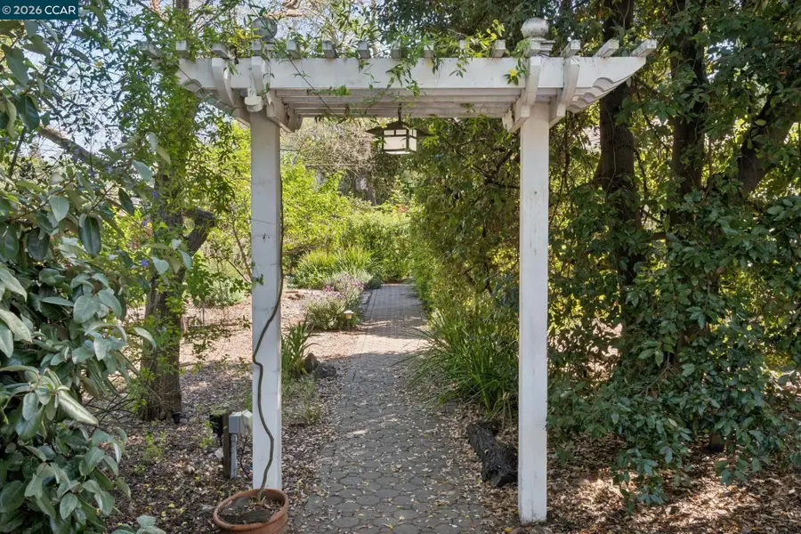 11 Bradley Ave, Walnut Creek, CA 94596 - #2