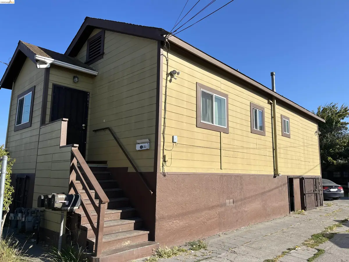 381A, 381B 34Th St, Richmond, CA 94804 - #1