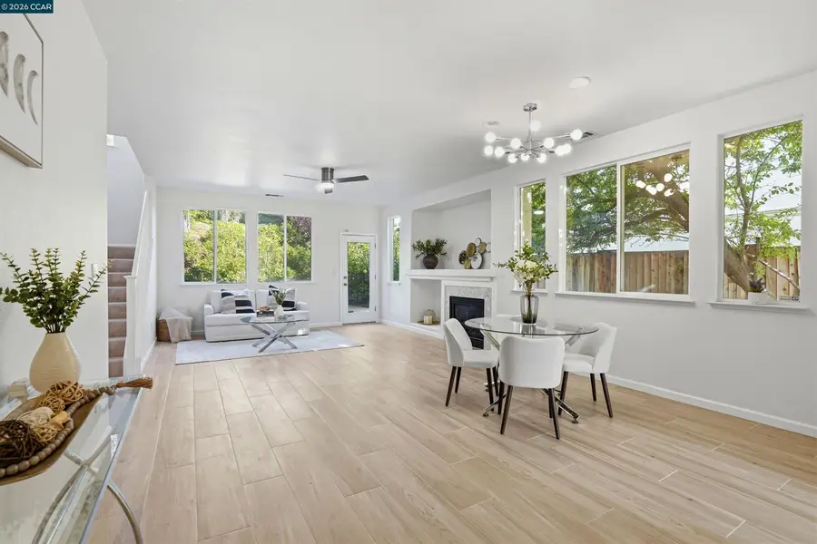 106 Lookout Ct, Hercules, CA 94547 - #2