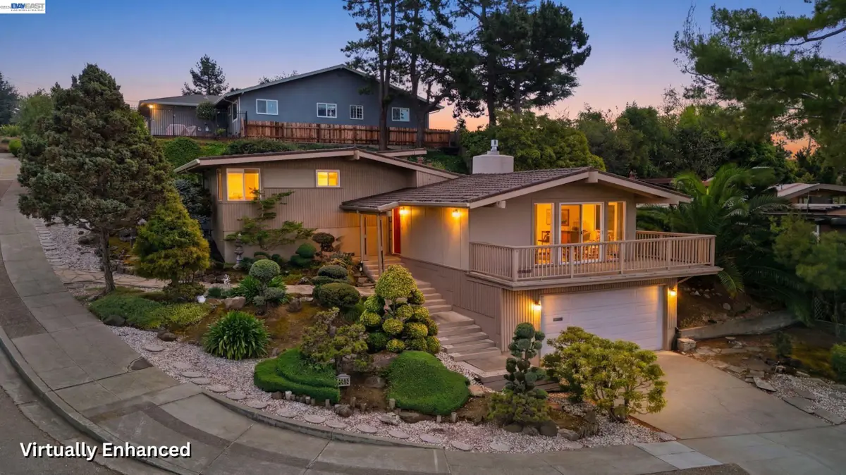 18602 Center St, Castro Valley, CA 94546 - #1