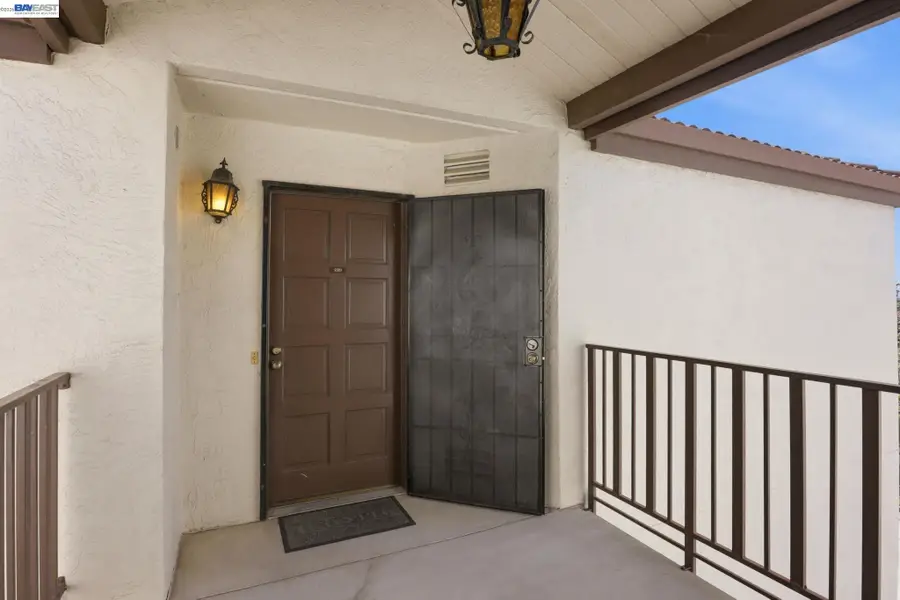 21109 Gary Dr  #220, Hayward, CA 94546 - #3