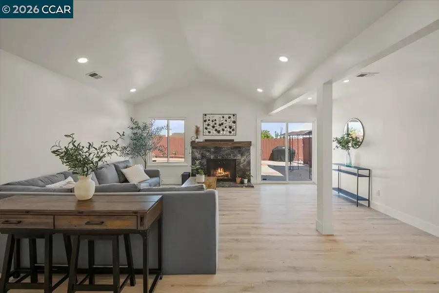 118 Cottonwood Ct, Hercules, CA 94547 - #3