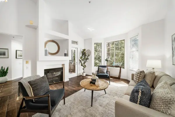 280 Caldecott  #321, OAKLAND, CA 94618