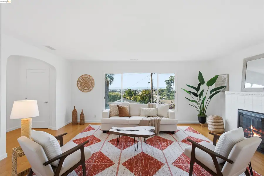 6914 Outlook Ave, Oakland, CA 94605 - #3