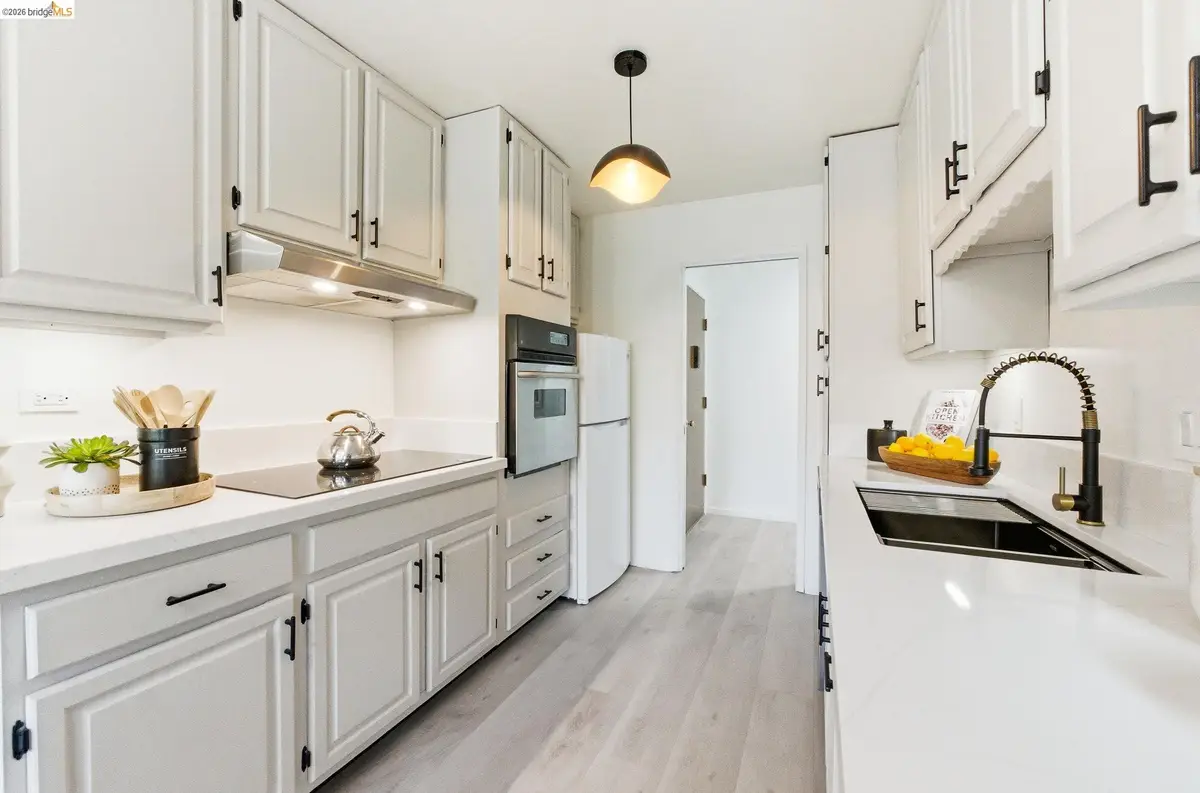 245 Montecito Ave  #203, Oakland, CA 94610 - #1