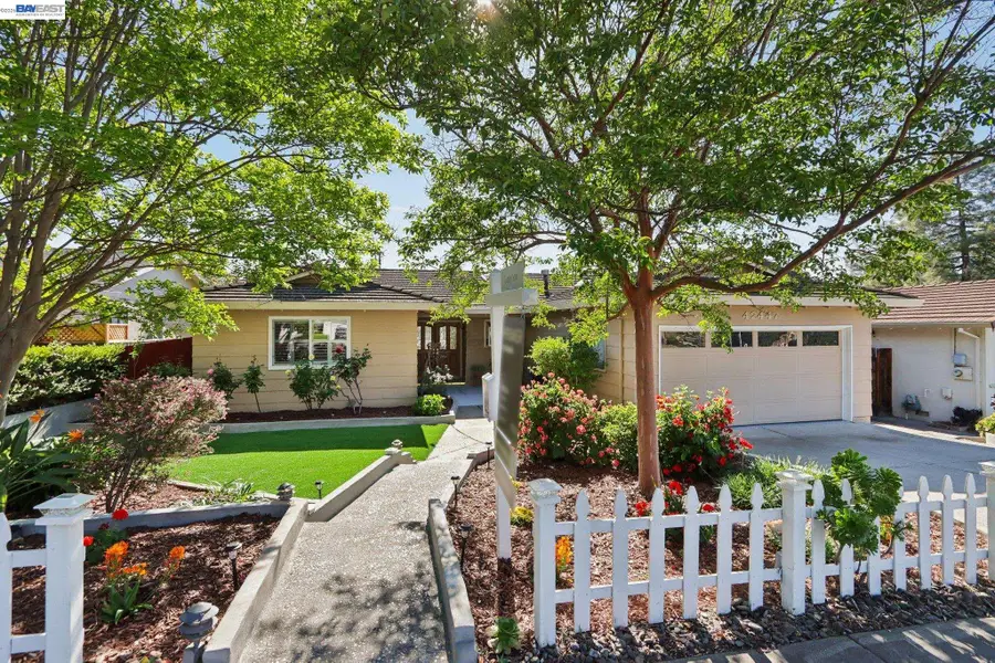 42447 Paseo Padre Pkwy, Fremont, CA 94539 - #3