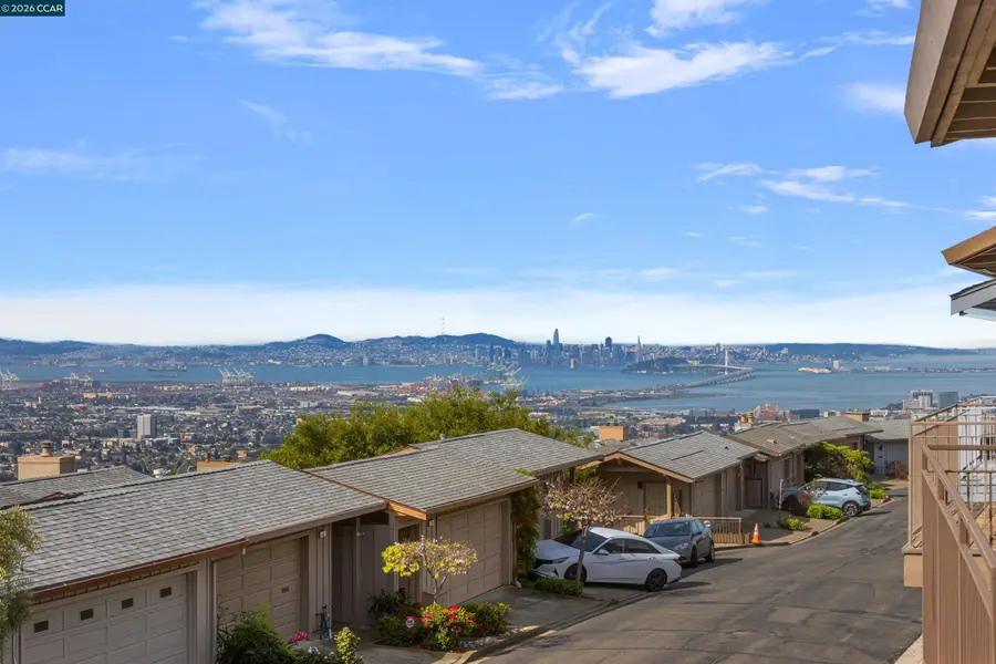 49 Starview Dr, Oakland, CA 94618 - #2