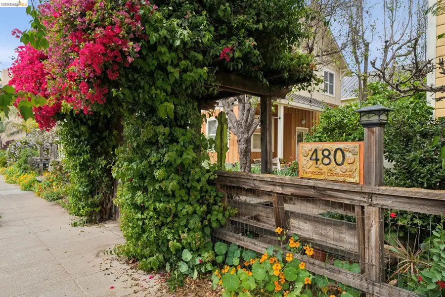 480 42Nd St  #E, Oakland, CA 94609 - #2