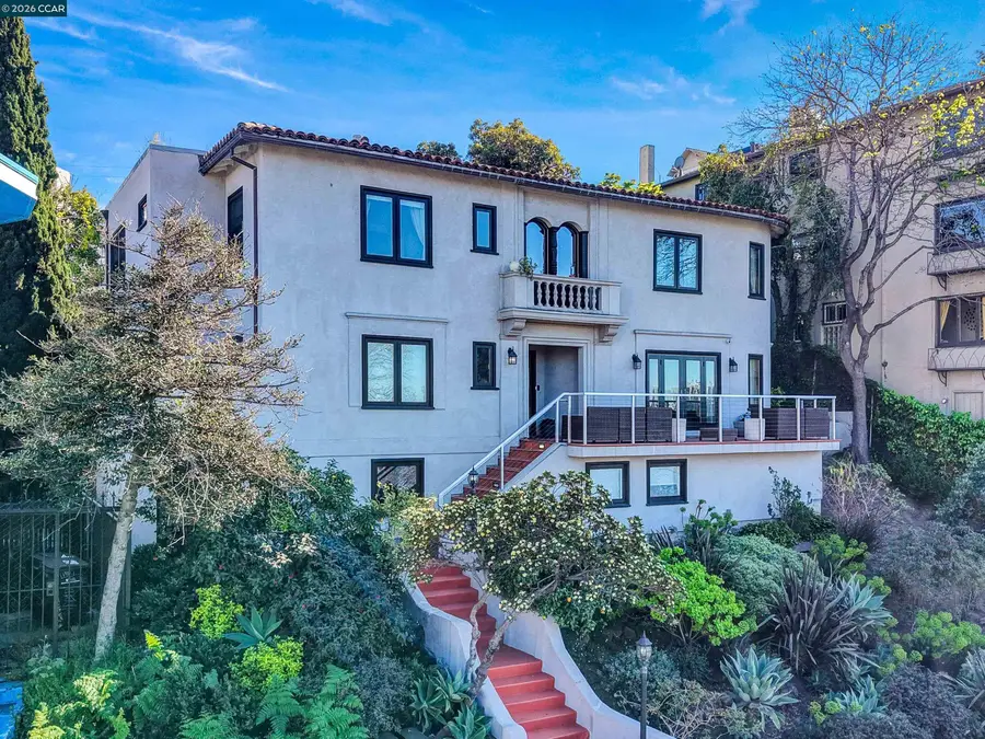 2038 Lakeshore Ave, Oakland, CA 94606 - #2