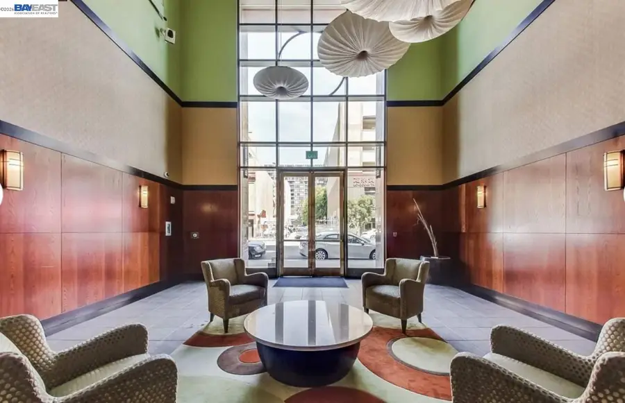 423 7Th St  #208, Oakland, CA 94607 - #2