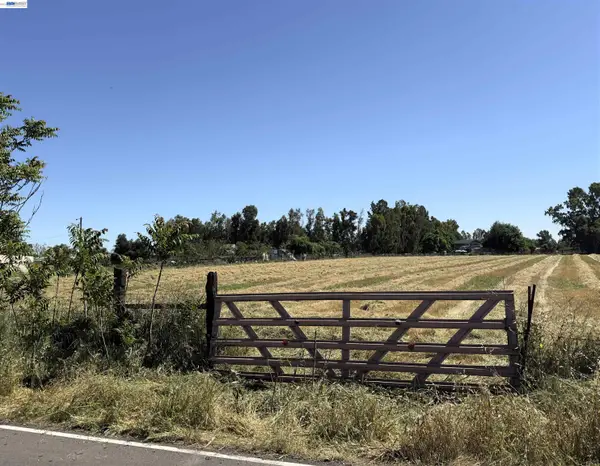 11844 Ada, STOCKTON, CA 95215
