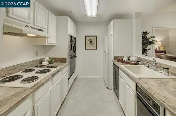 1840 Tice Creek Dr  #2110, WALNUT CREEK, CA 94595