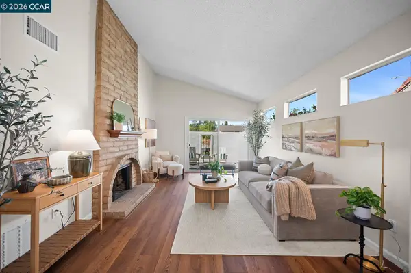 425 Glacier Dr, MARTINEZ, CA 94553