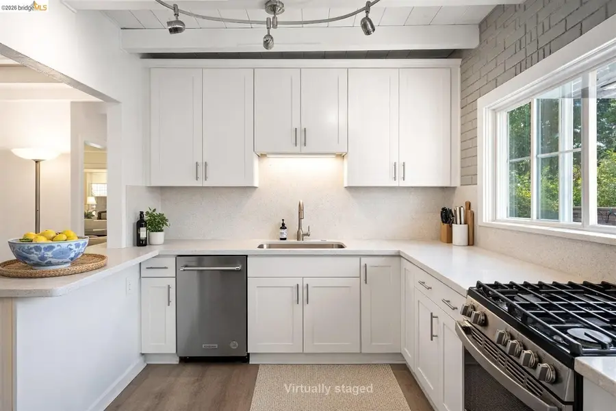 319 San Pedro RD, San Rafael, CA 94903 - #3