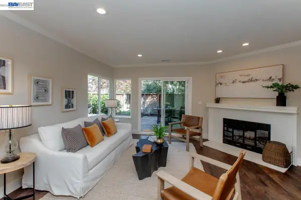 31 Oak Park Dr, ALAMEDA, CA 94502