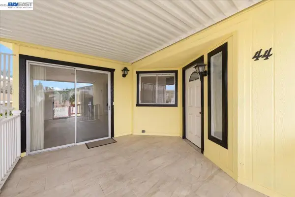 3263 Vineyard Ave.  #44, PLEASANTON, CA 94566