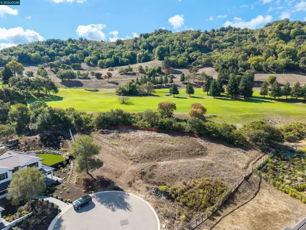 20 Adobe Ct, ORINDA, CA 94563