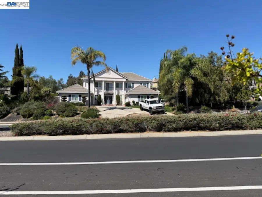 47 Country Club Dr, Brentwood, CA 94513 - #2